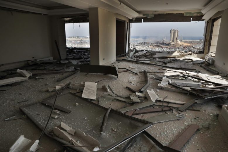 APTOPIX_Lebanon_Explosion_36608