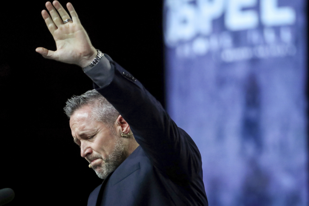 Virus_Outbreak_Hesitant_Evangelicals_42225