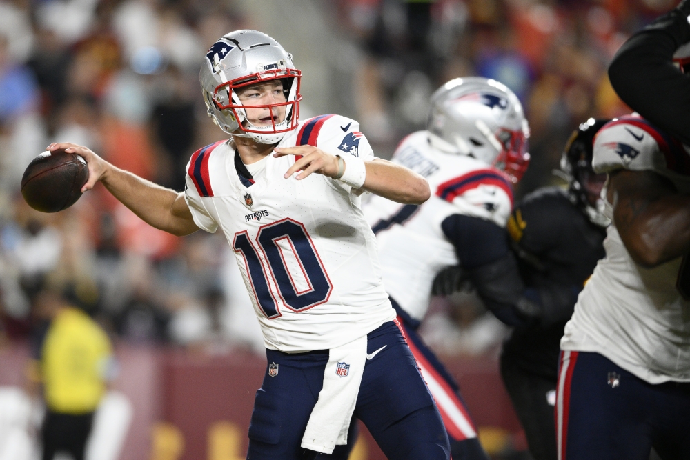 Patriots Commanders Football